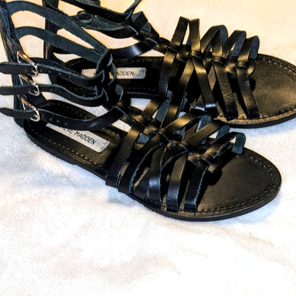 Steve Madden Gladiator Black Sandals SZ 9.5 - Picture 1 of 5